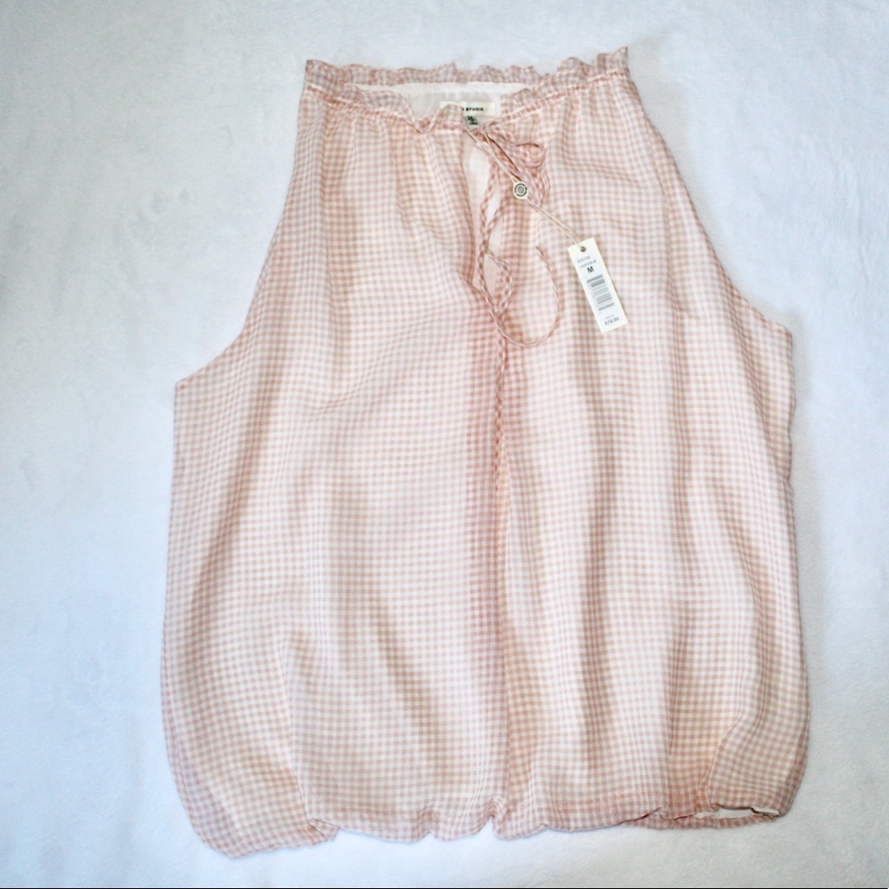 Max Studio blush and cream sleeveless blouse